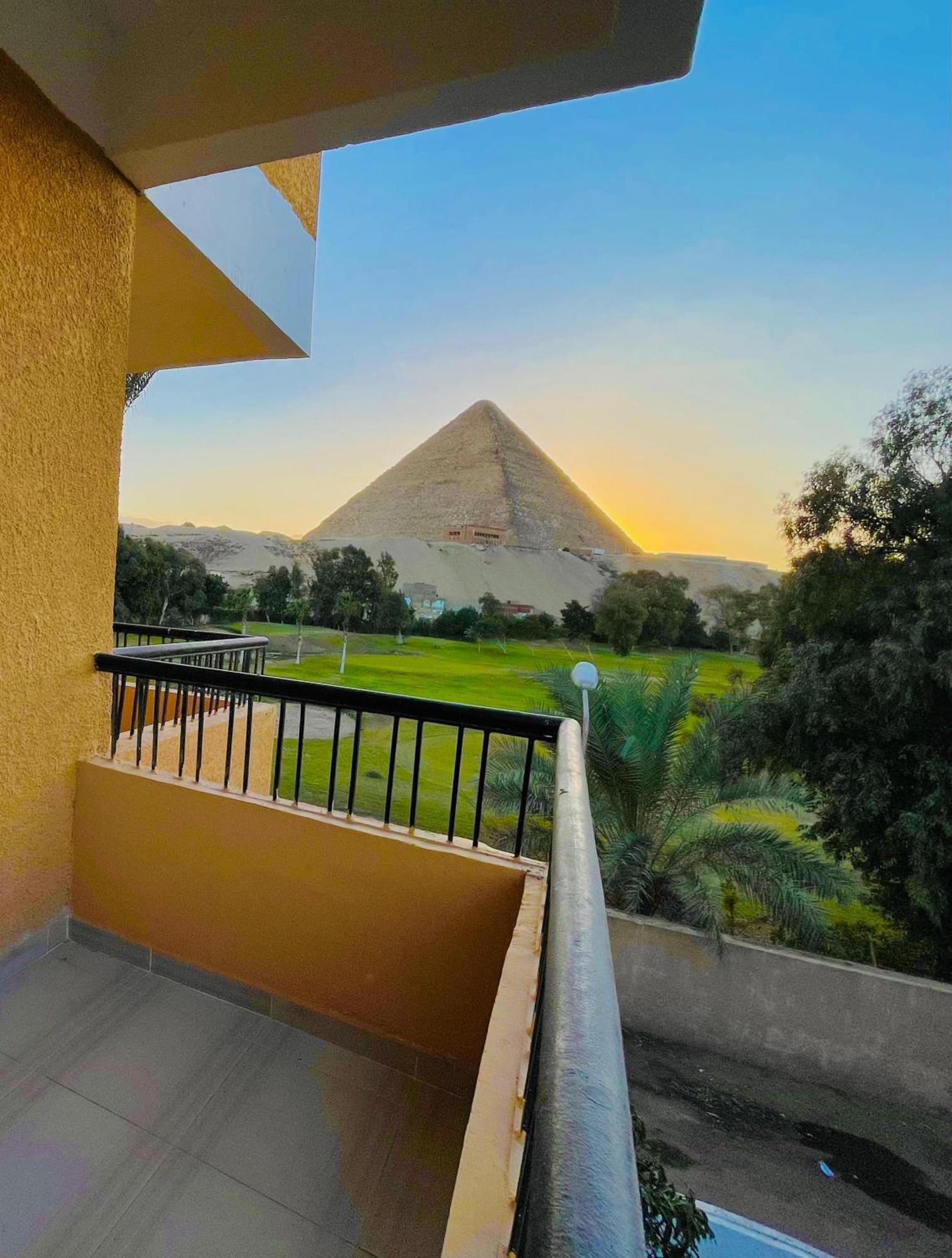 Glamour Pyramids View Kafret el-Gabal Kültér fotó